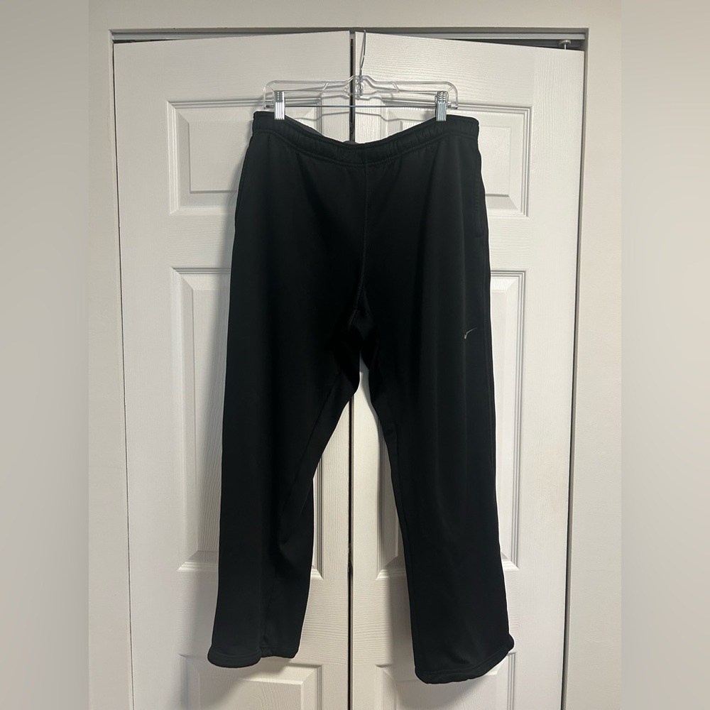 Nike Men's Black Therma Fit Pants